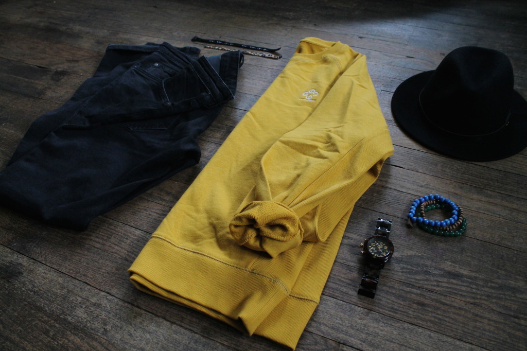 Justin Great Outfit Grid Mustard Crew Sweater 2