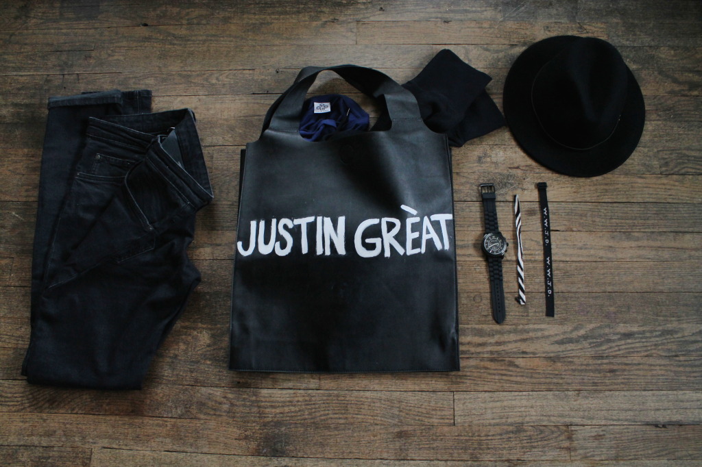 Justin Great Outfit Grid Tote 1